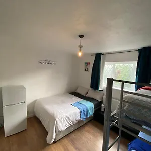 Homestay Private In, London